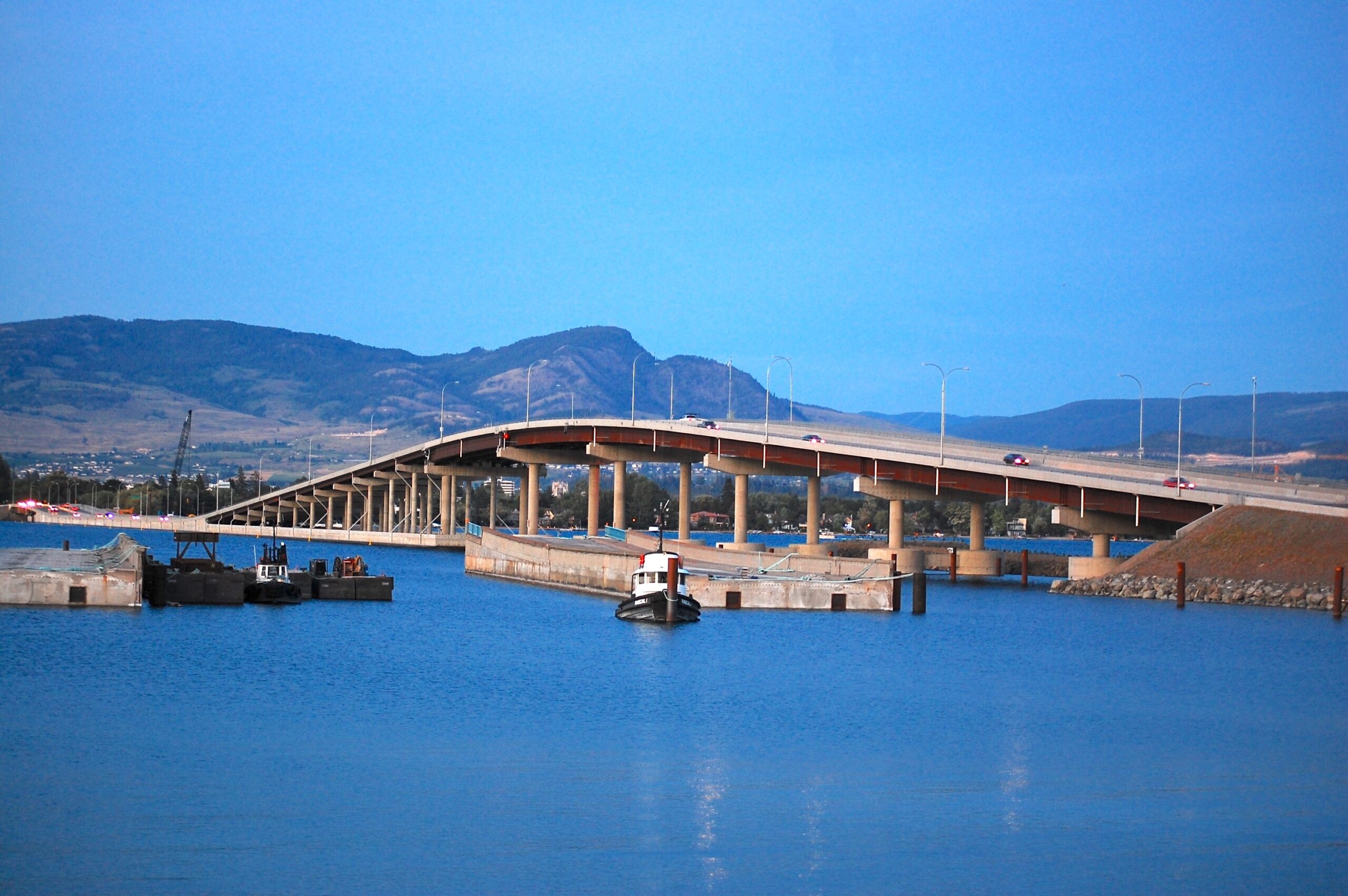 The William R. Bennett Bridge in Kelowna